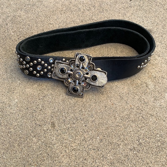 Accessories - LEATHER CROSS BELT!!!